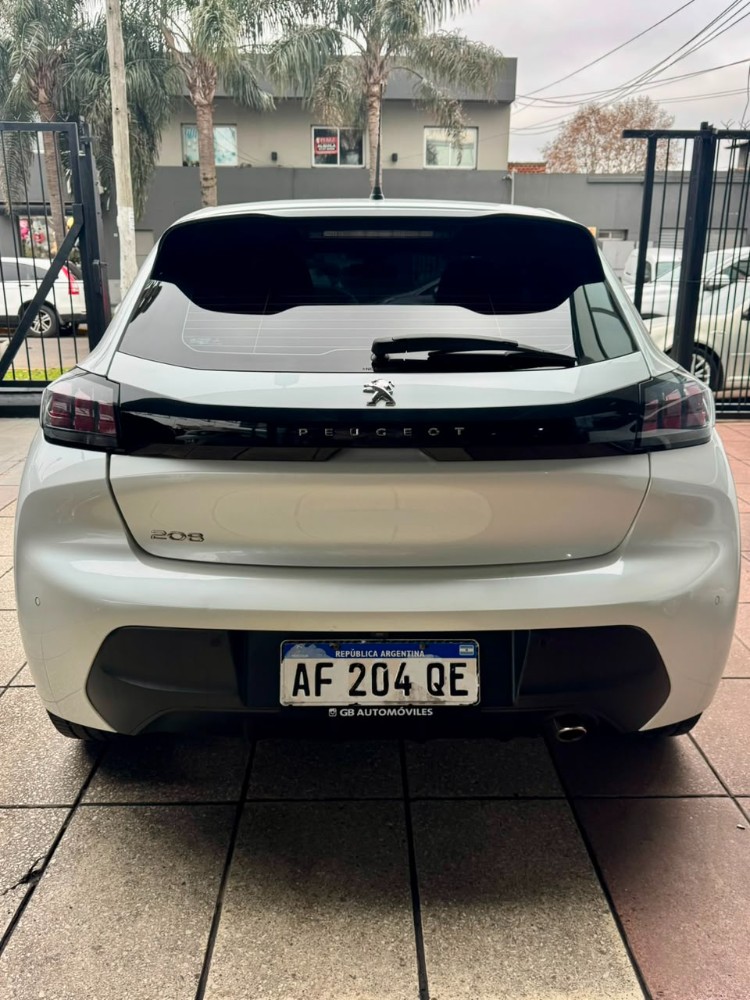 Peugeot 208 FELINE — foto 5